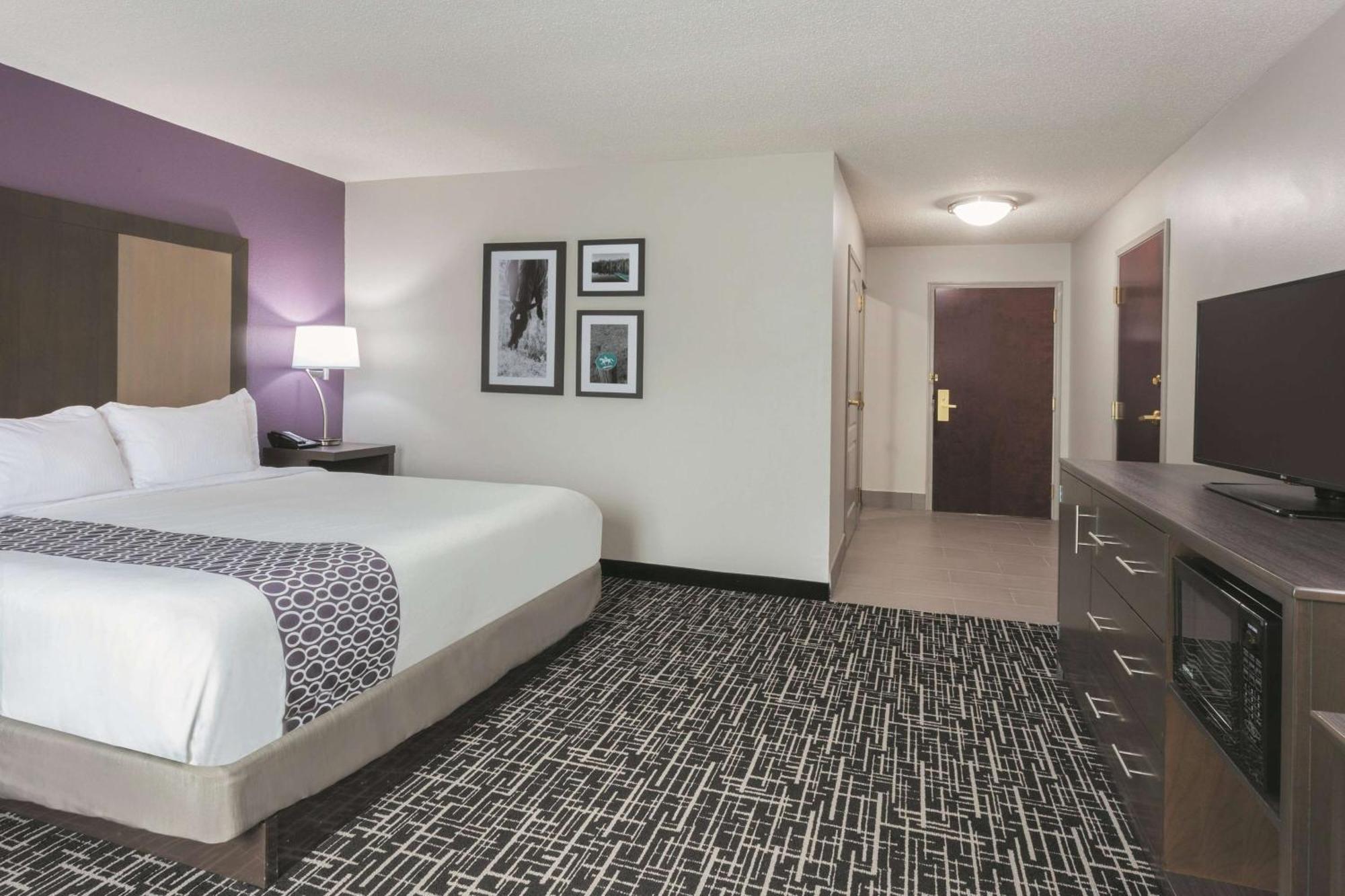 La Quinta Inn & Suites By Wyndham Covington Esterno foto