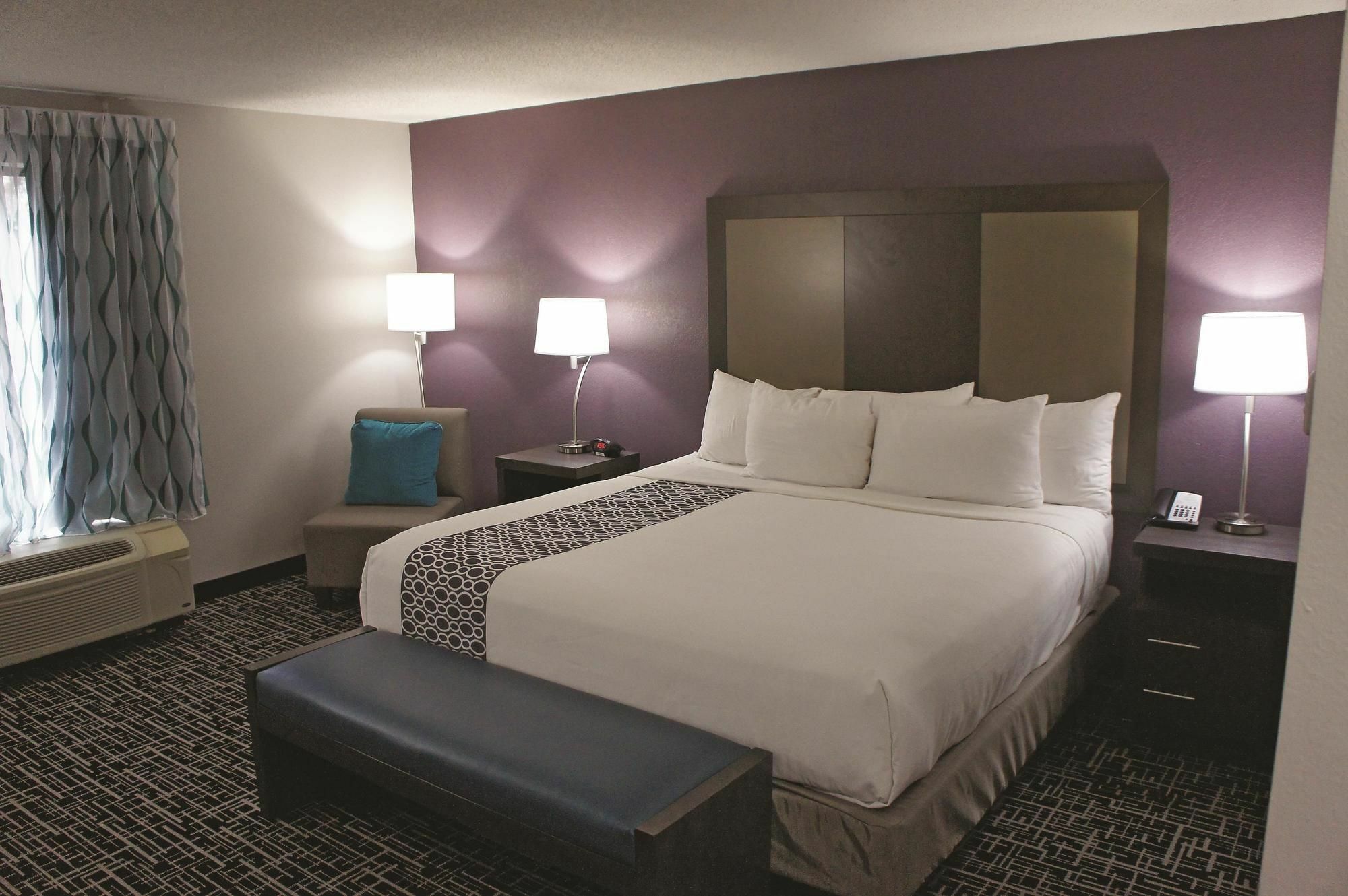 La Quinta Inn & Suites By Wyndham Covington Esterno foto